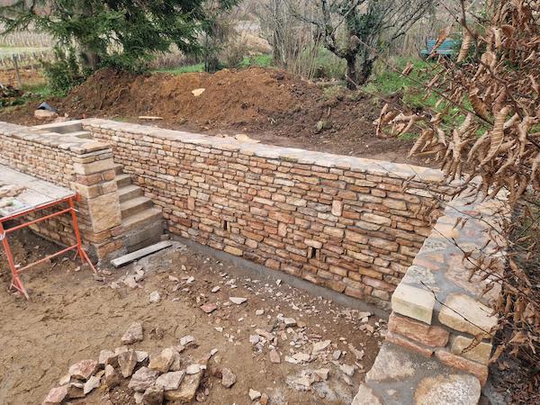 Photo d'un chantier de maçonnerie de l'entreprise Delhomme fernandes à Azé - travaux de maçonnerie